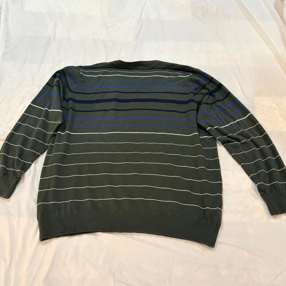 TravisMathew neck sweater